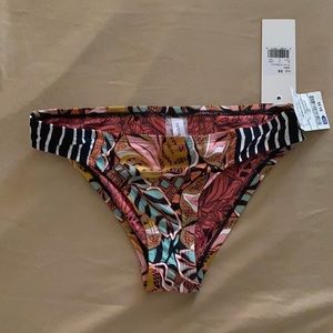 XS patterned bikini bottom